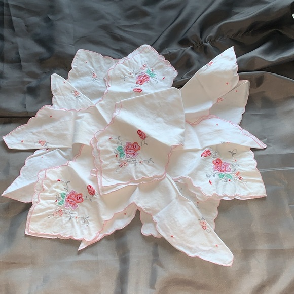 Vintage embroidered napkins versatile and unique - Picture 9 of 13